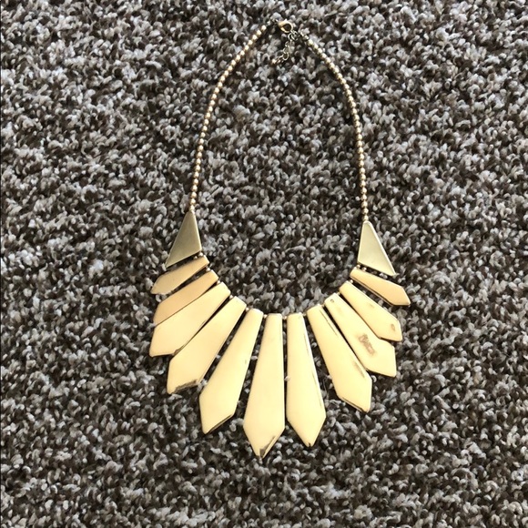 Last Chance! Gold Bib Necklace - Picture 1 of 1